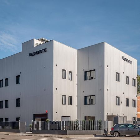Aerohotel Barcelona Airport 24H Эль-Прат-де-Льобрегат Экстерьер фото